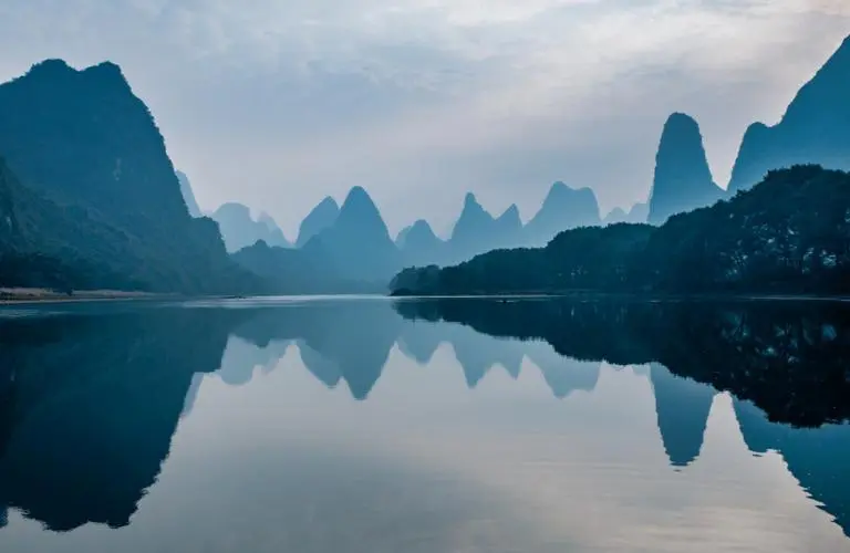 精密环保智慧工厂